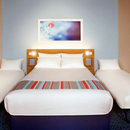 Travelodge Worcester Bagian luar foto